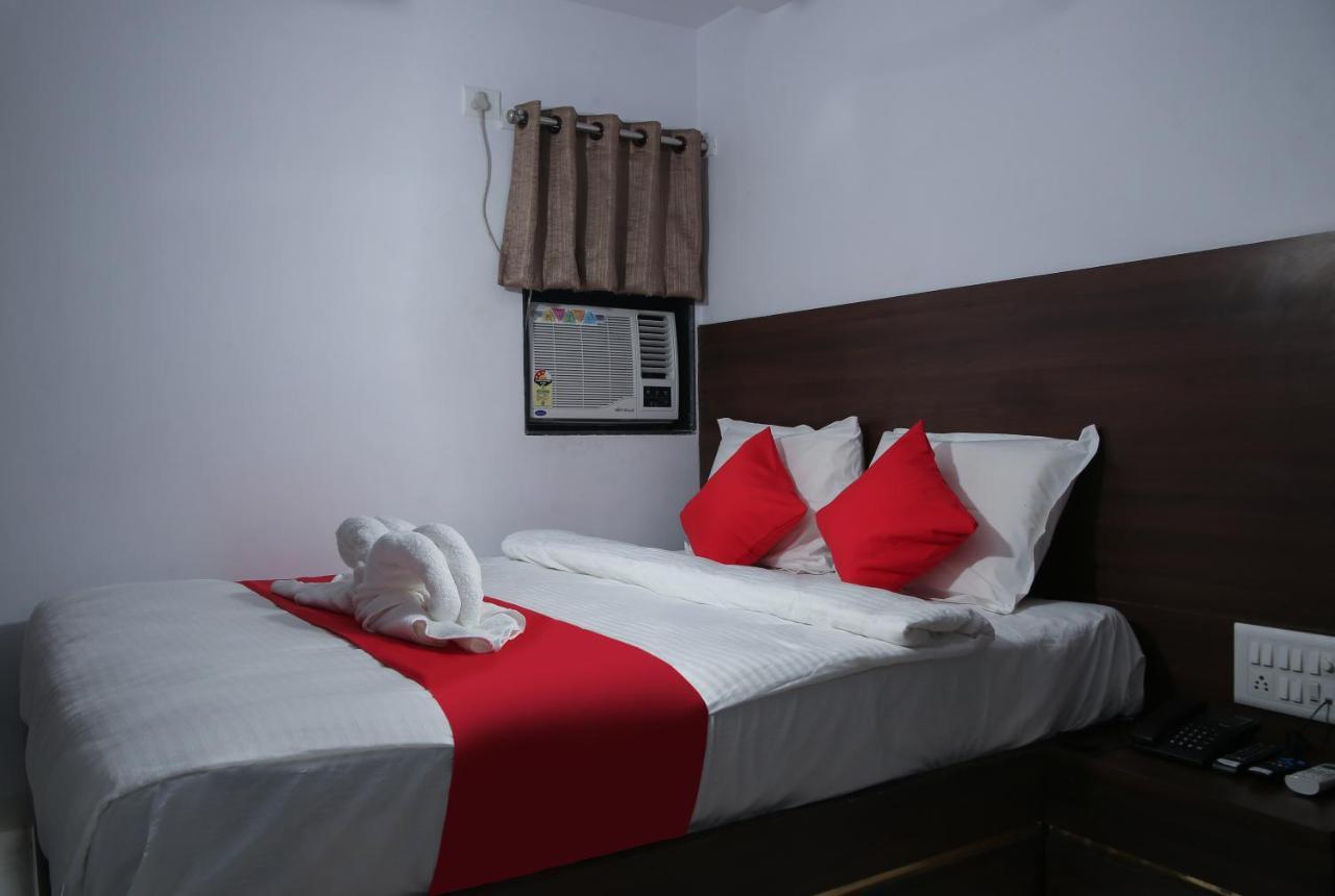 Hotel Apple Inn Нави Мумбаи Экстерьер фото